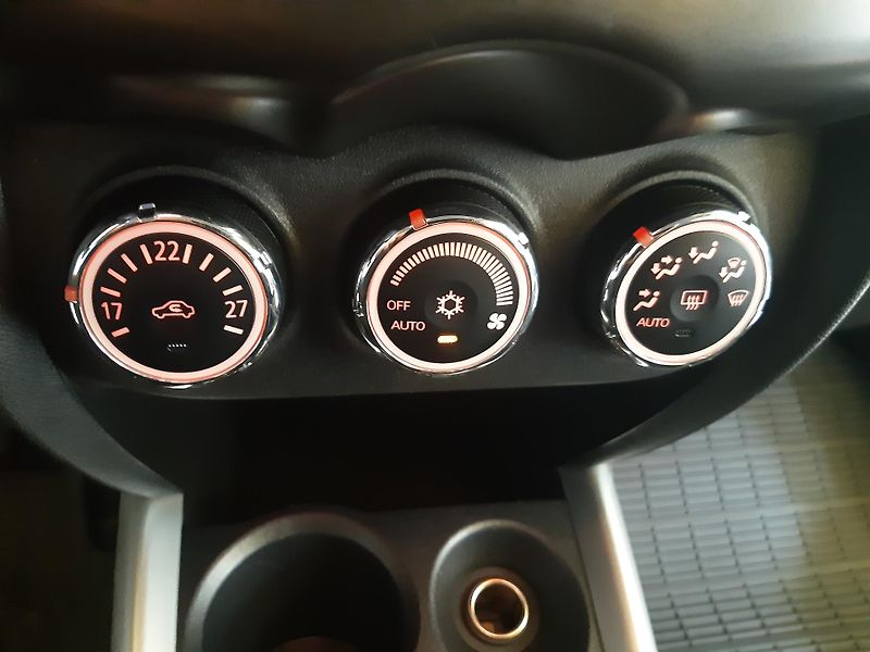 Mitsubishi ASX 1.6 16V KLIMA TEMPOMAT - fotka 11 z 22