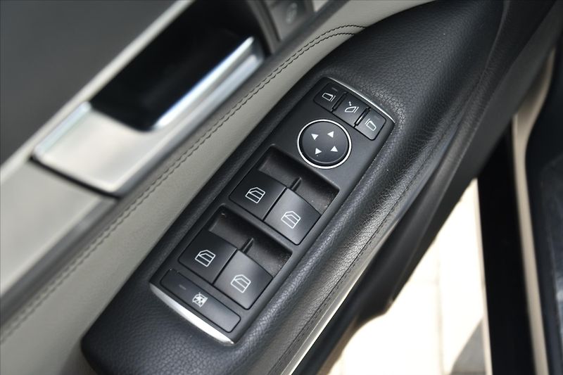 Mercedes-Benz Třídy E 220 CDI COUPE LED ČR - fotka 24 z 24