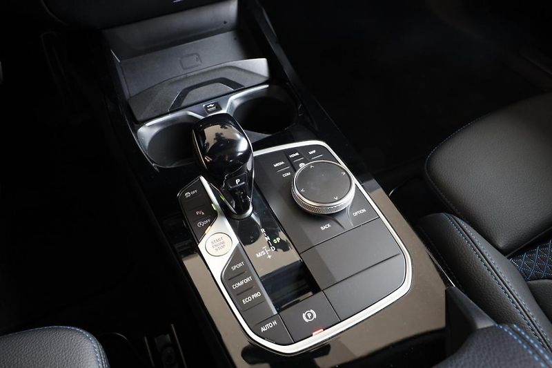 BMW Řada 2 M235i xDrive Gran Coupé - fotka 12 z 25