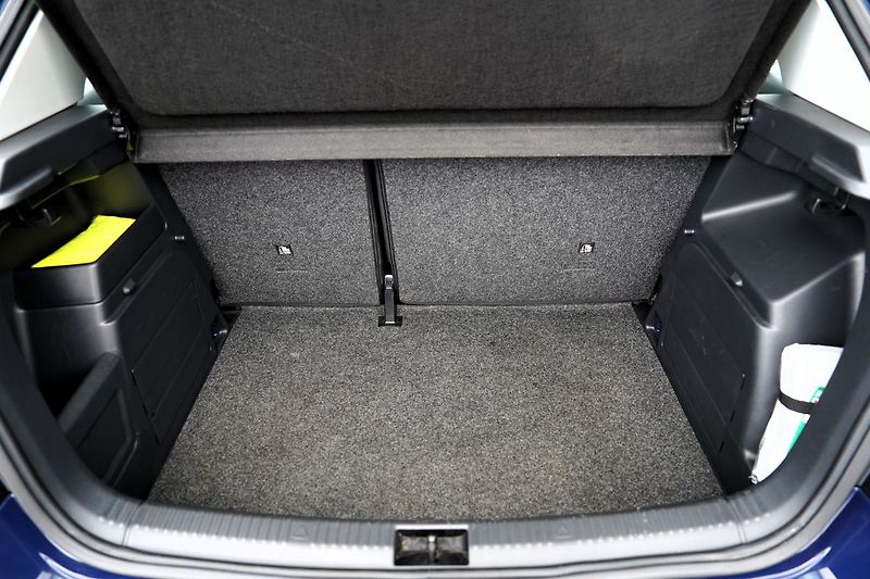 Škoda Fabia 1.4 TDI 77kW Style/ČR/klima - fotka 12 z 37