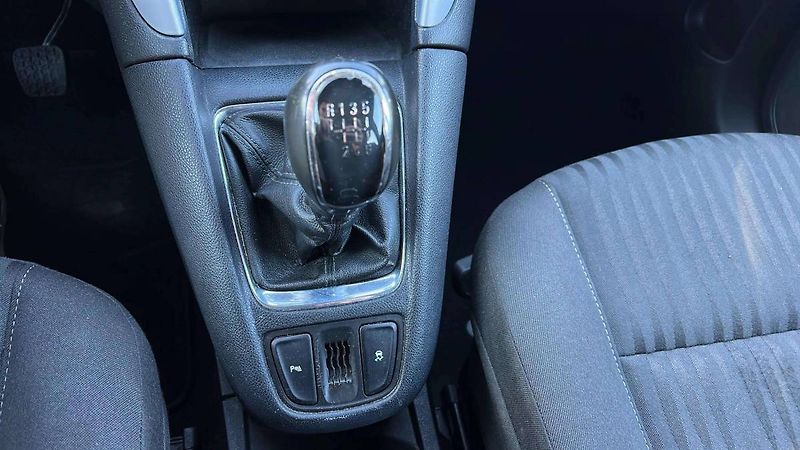 Opel Zafira Enjoy Tourer 2.0 CDTI MT6 (96 - fotka 22 z 38