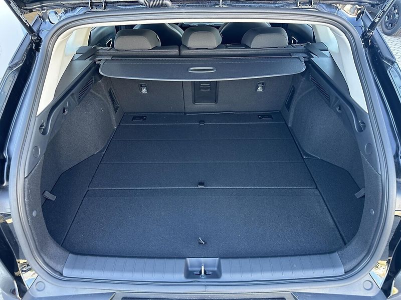 Kia K4 Sportswagon (2026) 1,6 T-GDi 7DCT 110 kW SPIN - fotka 6 z 6