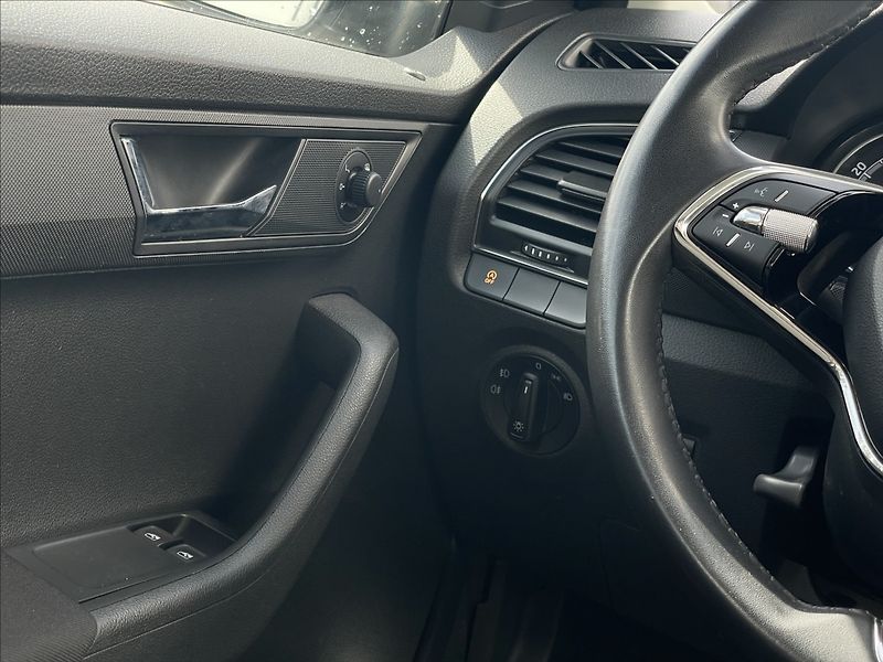 Škoda Fabia 1,0 TSI Combi Ambition Plus - fotka 14 z 24