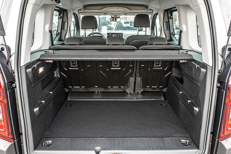 Citroën Berlingo (2026) 1,5 PLUS Diesel 100k Manual - fotka 6 z 13