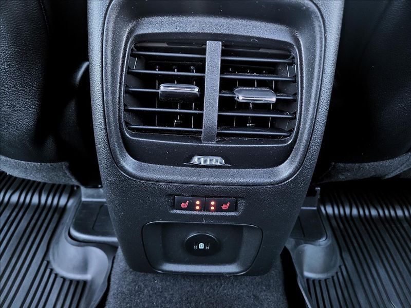 Ford Kuga 2,5 PHEV,ST-line X,kůže,Led - fotka 42 z 50