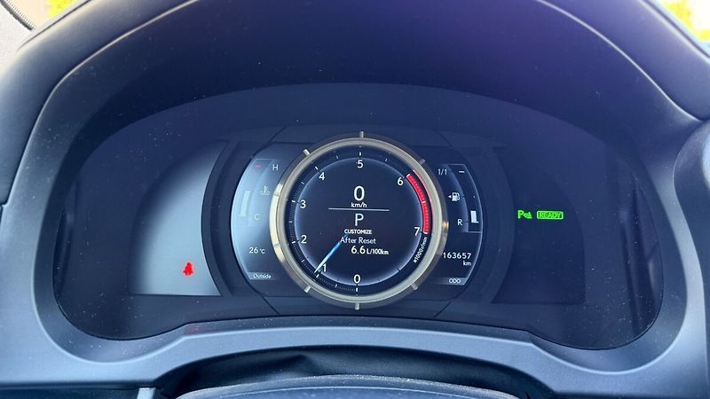 Lexus IS 300h 300H 2,5 F SPORT PLUS - fotka 17 z 26