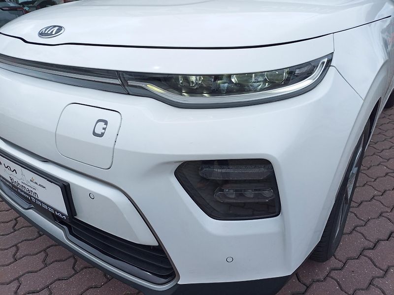 Kia e-Soul (2020) 150 kw - baterie 64 kwh - fotka 9 z 16