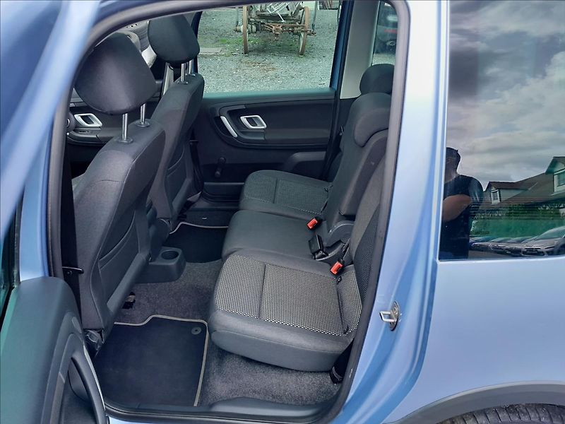 Škoda Roomster 1,6 i 77kW SCOUT MOTOR K.O. - fotka 20 z 43