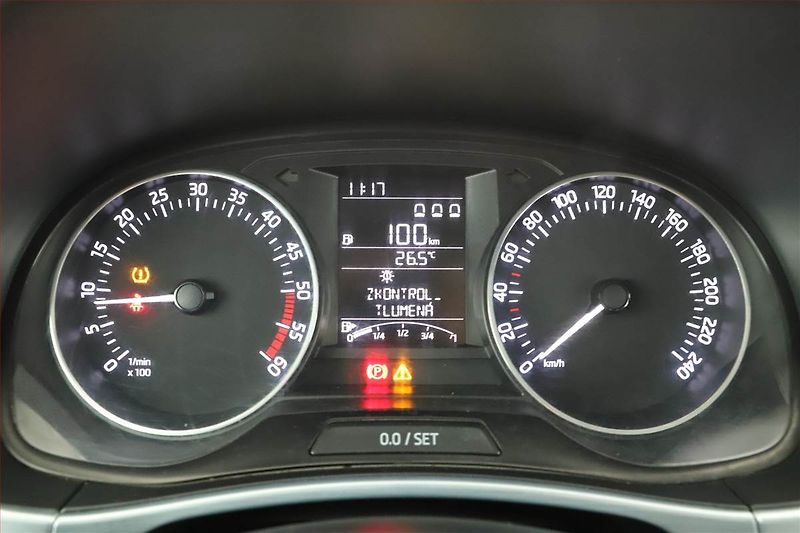 Škoda Fabia (2016) 1.4 TDI, nová STK, rezervace - fotka 8 z 10