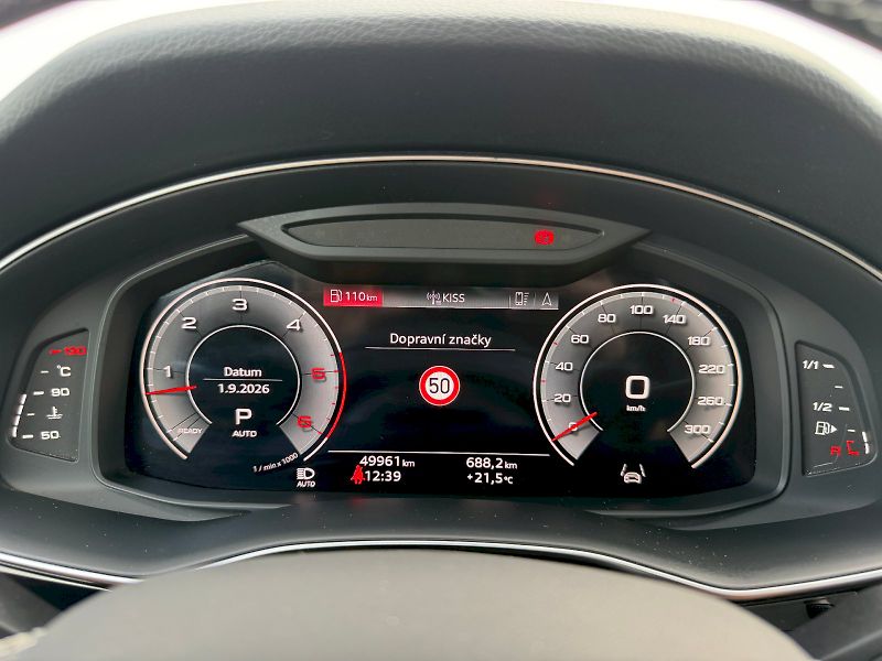 Audi Q8 (2023) 50 TDI 210kW Quattro S-LINE - fotka 14 z 35
