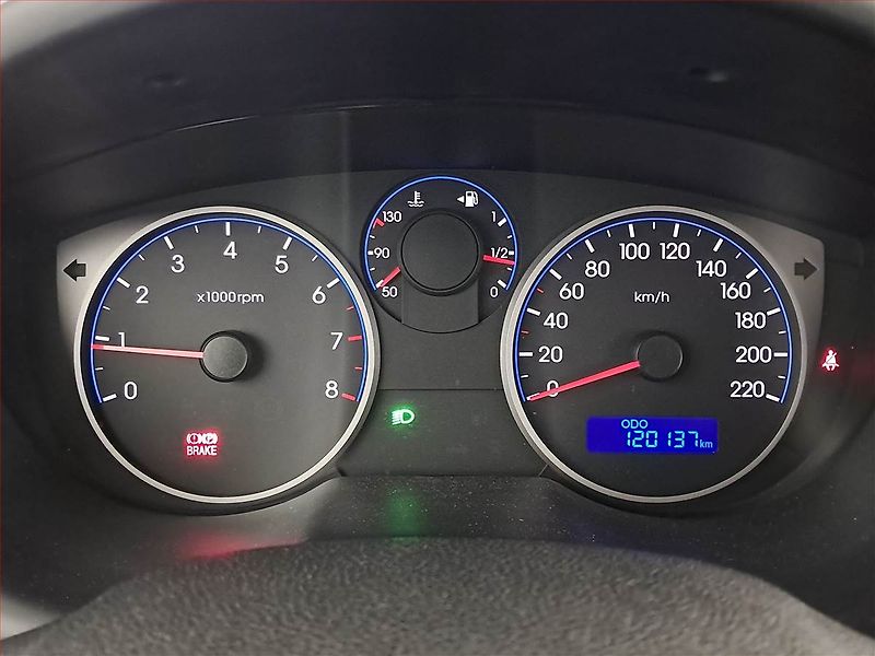Hyundai i20 (2011) 1.2, po STK, v provozu - fotka 11 z 17
