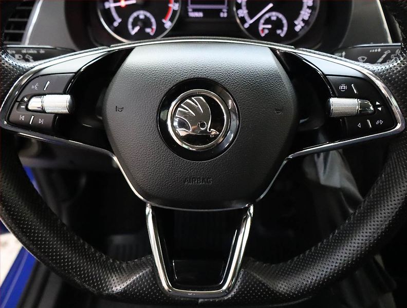 Škoda Fabia (2022) 1.0 TSI, Navi, Tempomat - fotka 22 z 22