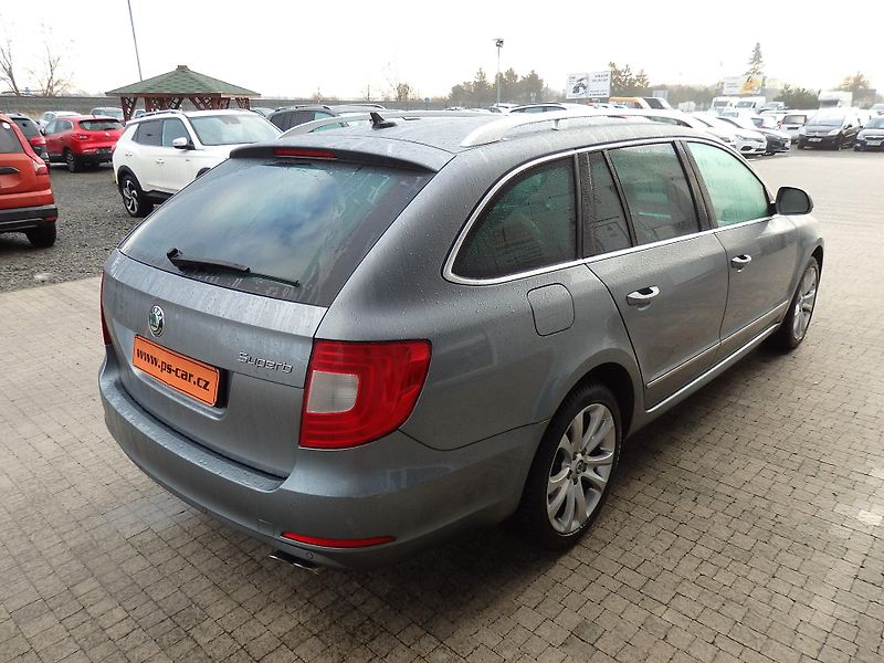 Škoda Superb 2.0 TSI 147 kW DIGI. KLIMA - fotka 4 z 28