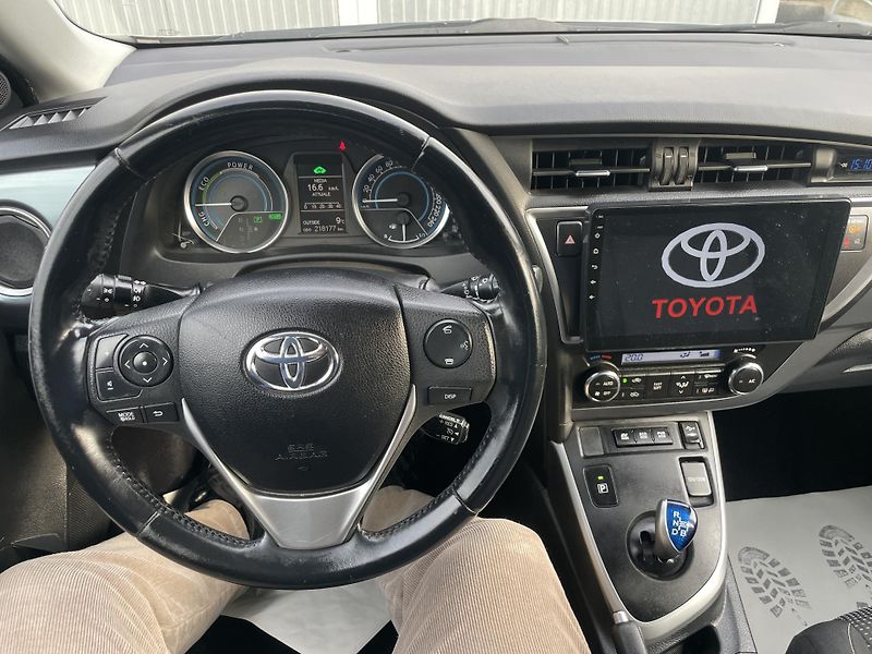 Toyota Auris 1.8i 16v HYBRID AUT NAVI CAM!! - fotka 154 z 166