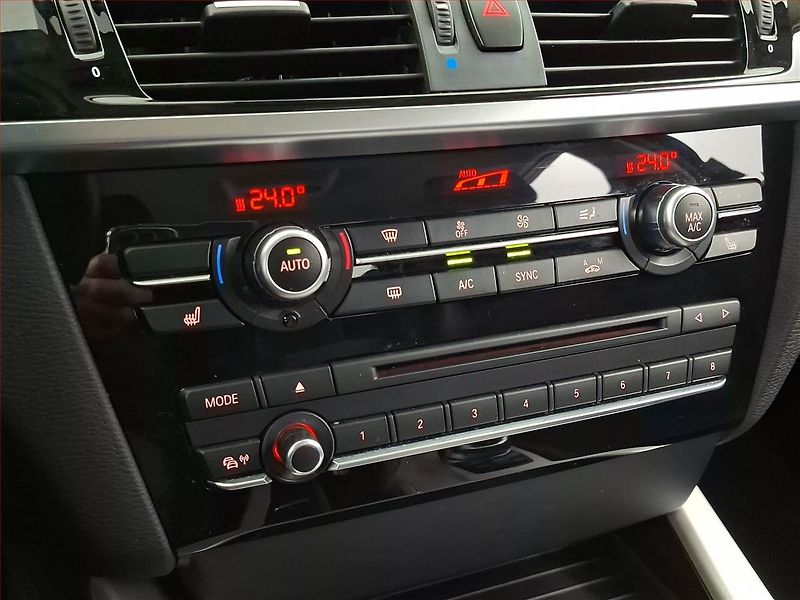 BMW X4 (2014) xDrive20d, 4X4, Automat, Kůže - fotka 17 z 25