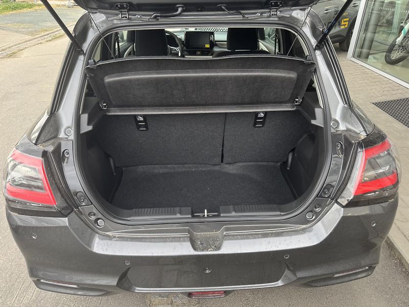 Suzuki Swift (2026) 1,2 Premium Hybrid - fotka 6 z 6