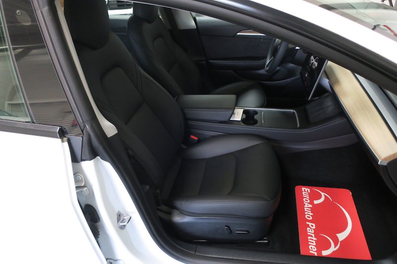 Tesla Model 3 (2023) Long Range Dual Motor SOH 97% - fotka 35 z 47