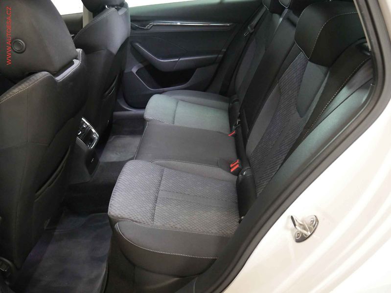 Škoda Octavia (2020) 2.0TDi, ČR, Style, DSG, LED - fotka 10 z 23