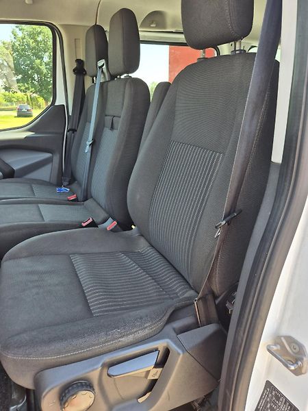 Ford Transit Custom (2014) 2.2 Tdci 9 míst  - fotka 22 z 22