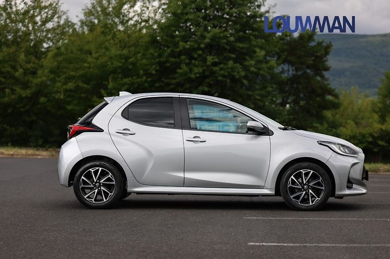 Toyota Yaris COMFORT STYLE TECH - fotka 18 z 18