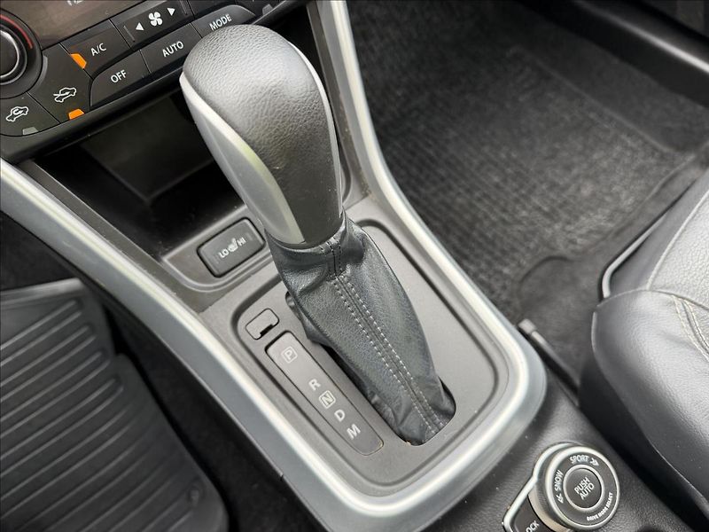 Suzuki SX4 S-Cross 1,6 4x4 AUTOMAT EXCLUSIVE - fotka 18 z 30