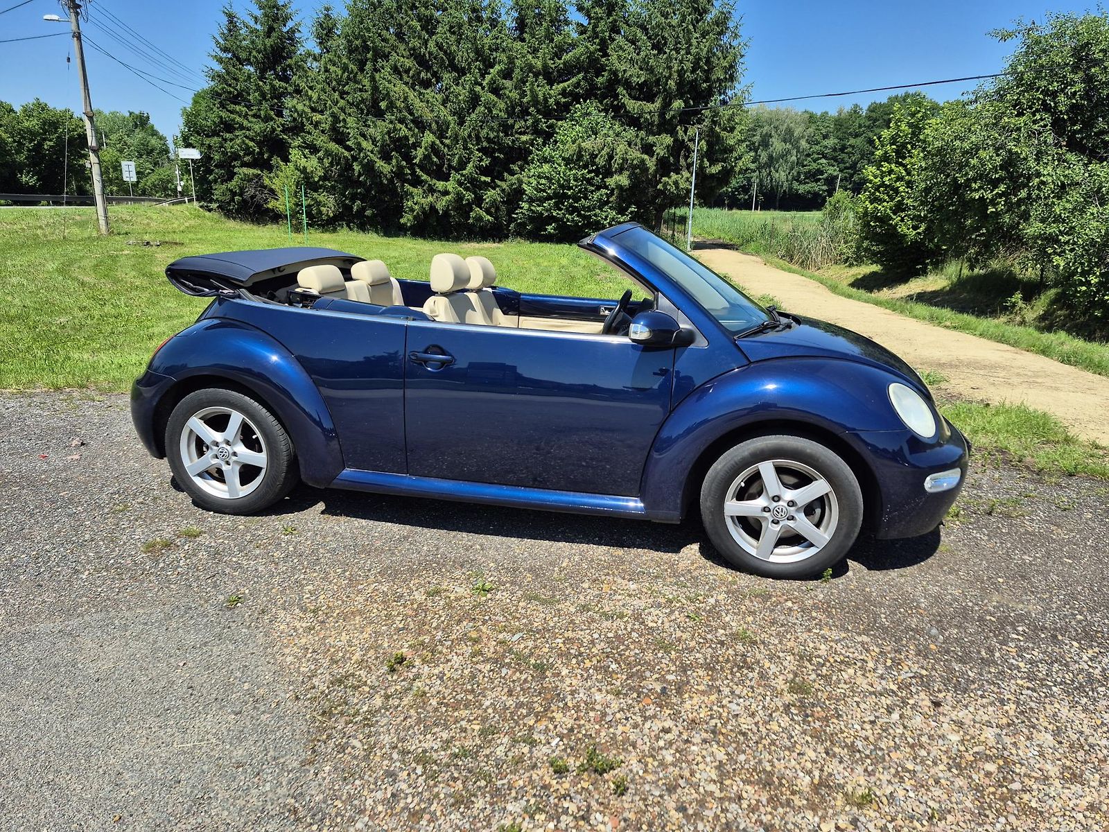 Volkswagen New Beetle 2.0i  85Kw 