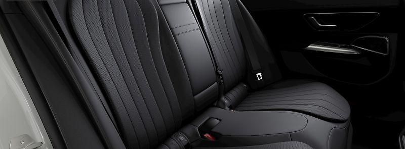 Mercedes-Benz Třídy E (2026) E ALLTERRAIN 220 d 4M - fotka 8 z 8
