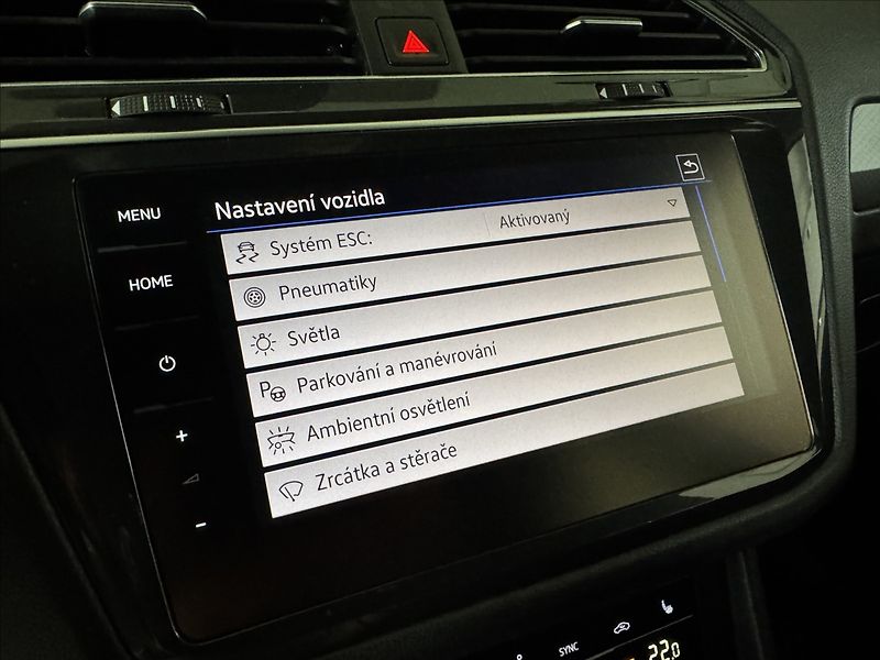 Volkswagen Tiguan 2,0 TDi  DSG Active LED Assist - fotka 29 z 49