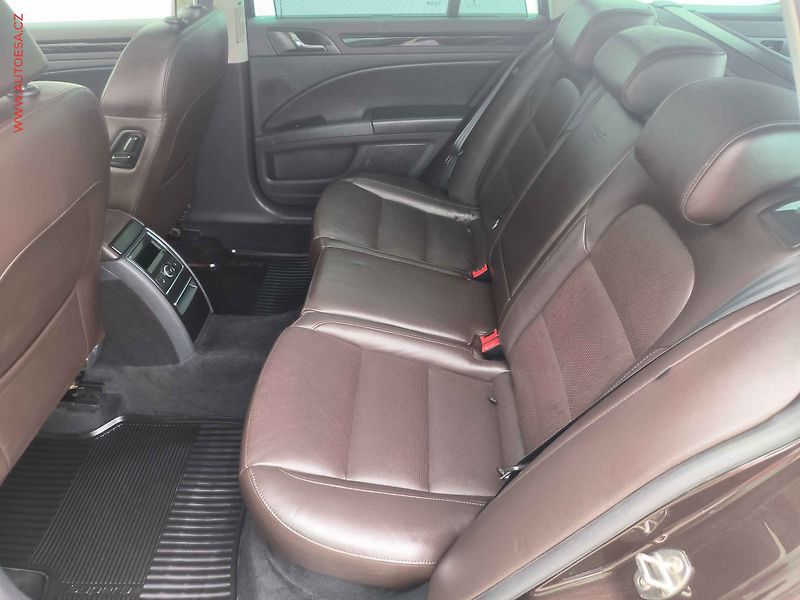 Škoda Superb (2014) 2.0 TDi 4x4, 1.maj,ČR, L&K - fotka 10 z 22