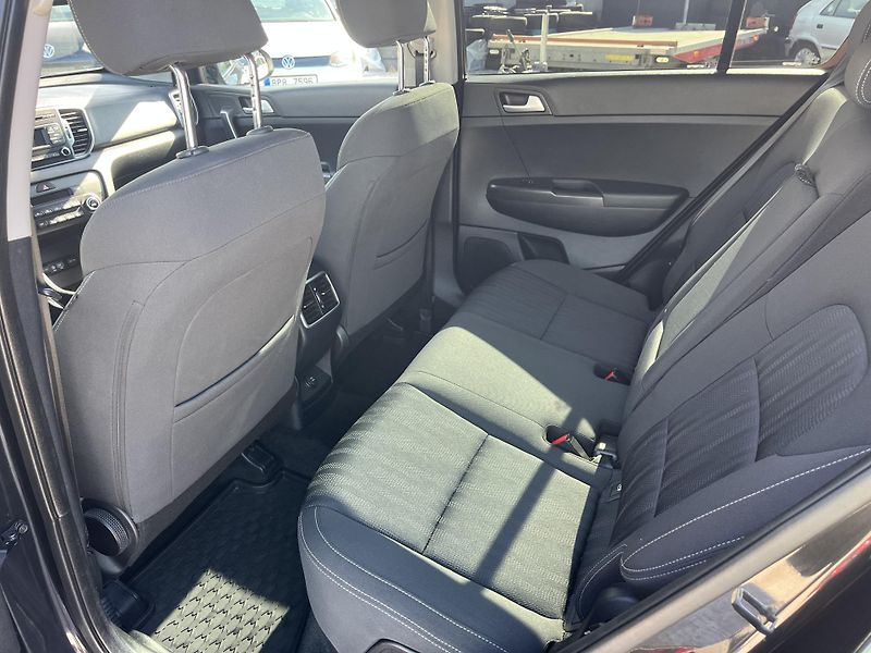 Kia Sportage (2018) 1.6GDi 97kw Tažné  - fotka 13 z 19