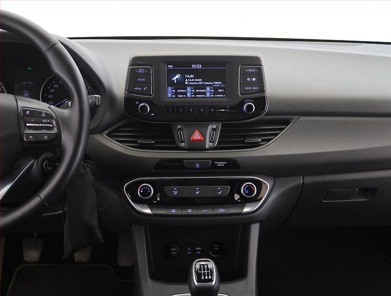 Hyundai i30 (2018) 1.4 T-GDI, Serv.kniha - fotka 12 z 18