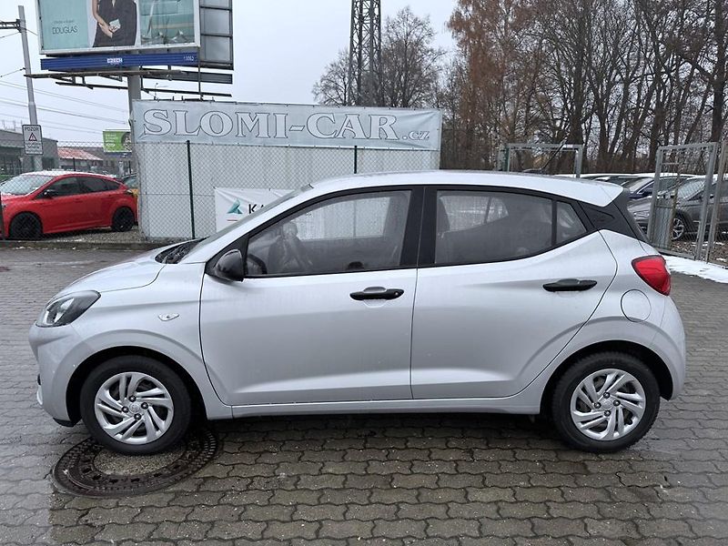 Hyundai i10 1.0i 49 kW klima, serviska - fotka 3 z 17