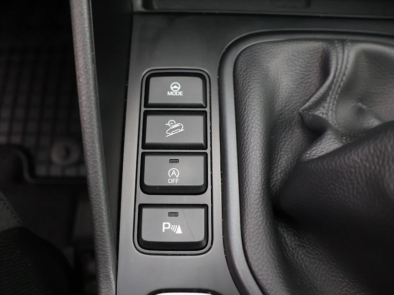 Hyundai Tucson 1,6 CRDI 100 kW CZ 1.Maj. - fotka 22 z 30