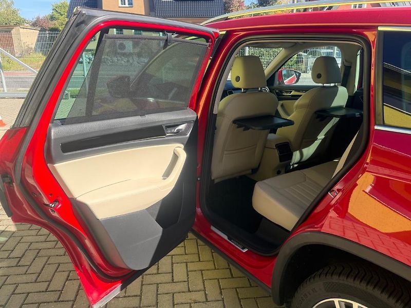 Škoda Kodiaq (2019) 2,0 TDi DSG4x4 Laurin&Klement  - fotka 9 z 53