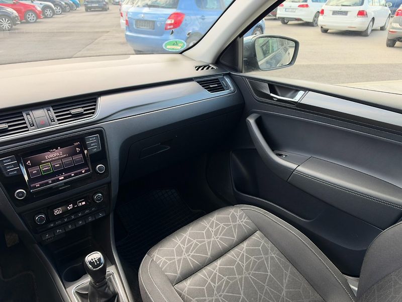 Škoda Rapid (2018) Clever 1.0 TSI 70kW - fotka 15 z 30