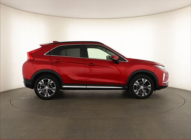 Mitsubishi Eclipse Cross (2018) 1.5 T-MIVEC, 4X4, Automat, ČR - fotka 6 z 15