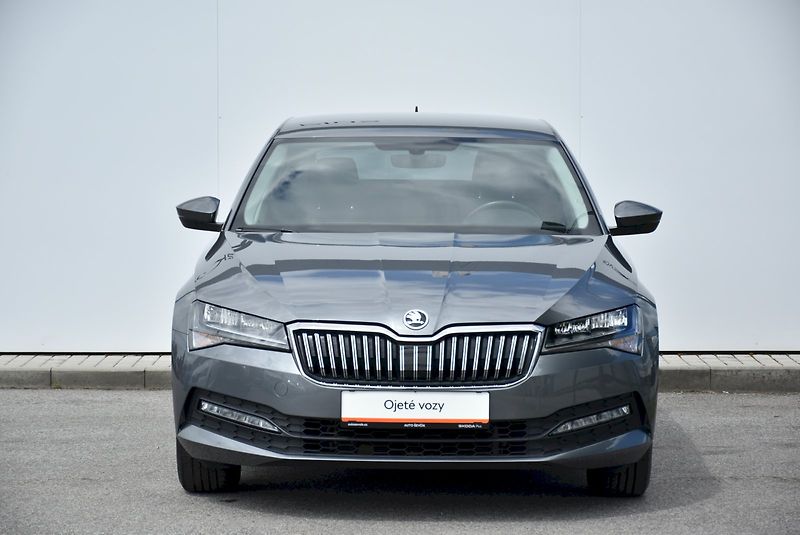 Škoda Superb (2022) Ambition 1.5 TSI 110kW DSG - fotka 7 z 30