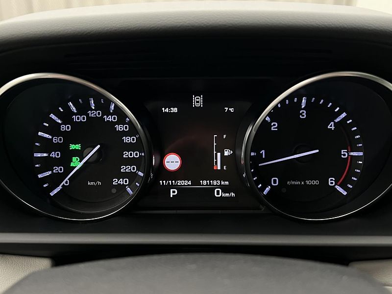 Land Rover Range Rover Sport 3.0 TDV6 HSE AWD AUT - fotka 15 z 37