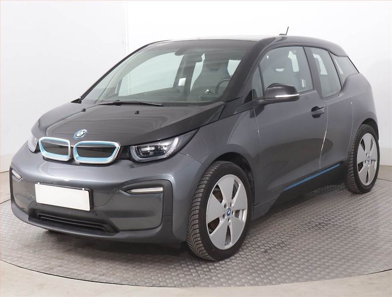 BMW i3 (2022) 120Ah BEV, SoH 98% - fotka 2 z 18