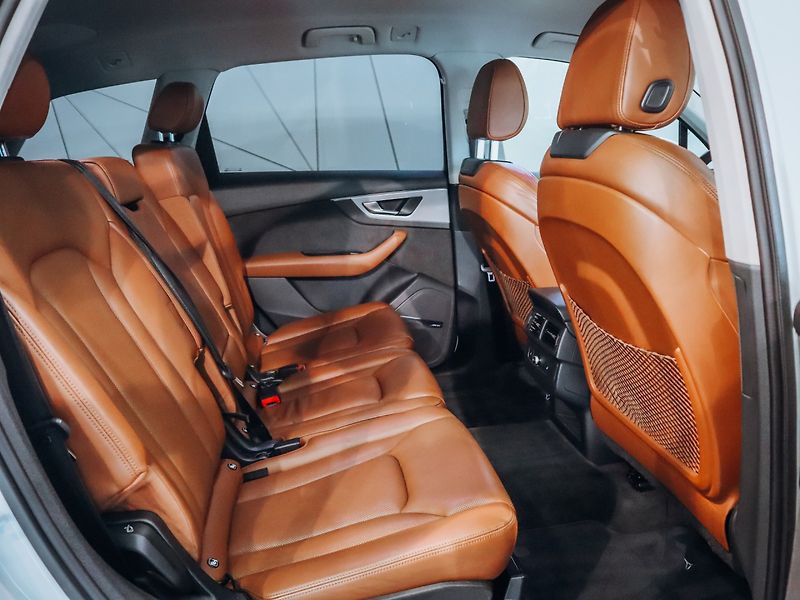 Audi Q7 3.0 245kw - fotka 27 z 29