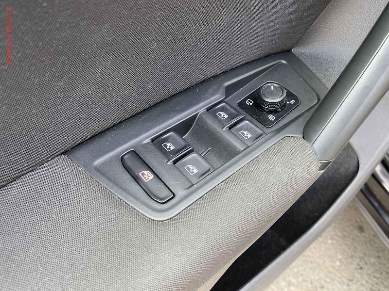 Volkswagen Tiguan (2018) 1.4 TSi, Trendline, LED, navi - fotka 13 z 17
