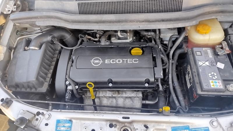 Opel Zafira (2011) 1.6 16V  7 míst  - fotka 7 z 7