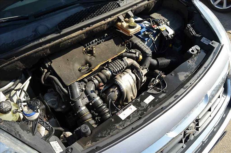 Peugeot Partner (2016) 1,6 BLUEHDI - fotka 11 z 21