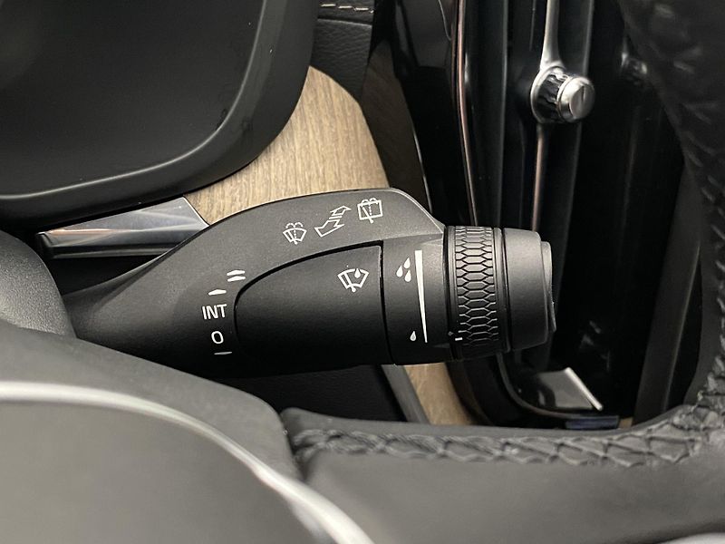 Volvo XC60 T6 AWD RECHARGE BRIGHT ULTRA  - fotka 23 z 67