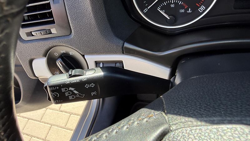 Škoda Octavia (2010) 1.6MPi*75kW*ELEGANCE*1.MAJ* - fotka 13 z 20