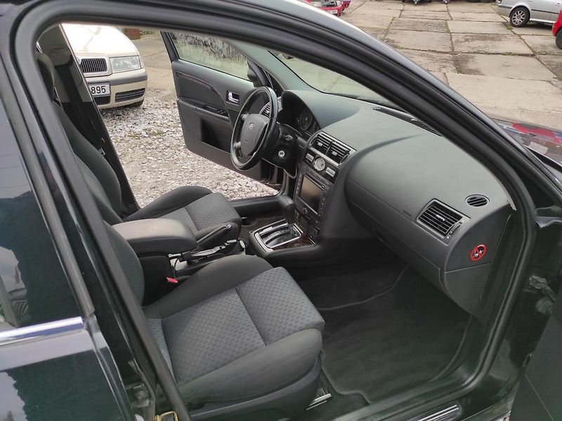 Ford Mondeo AUTOMAT, GHIA, LIFTBACK - fotka 12 z 20
