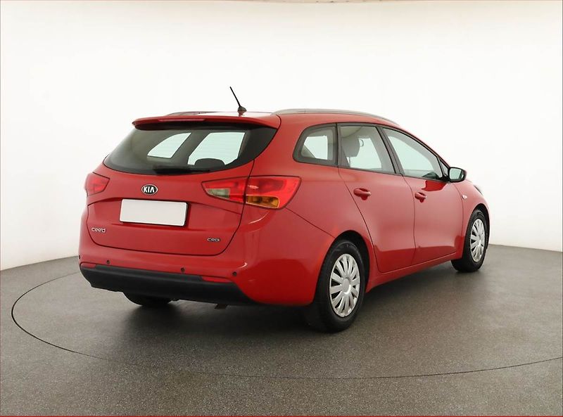 Kia Ceed (2016) 1.4 CRDi, Serv.kniha, po STK - fotka 5 z 15