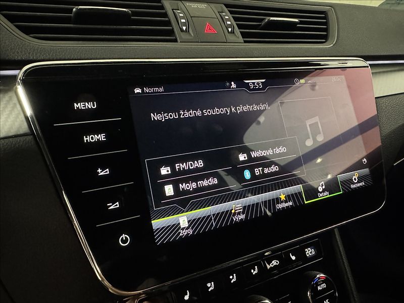 Škoda Superb 2,0 TDi  Sportline LED Virtual - fotka 36 z 48