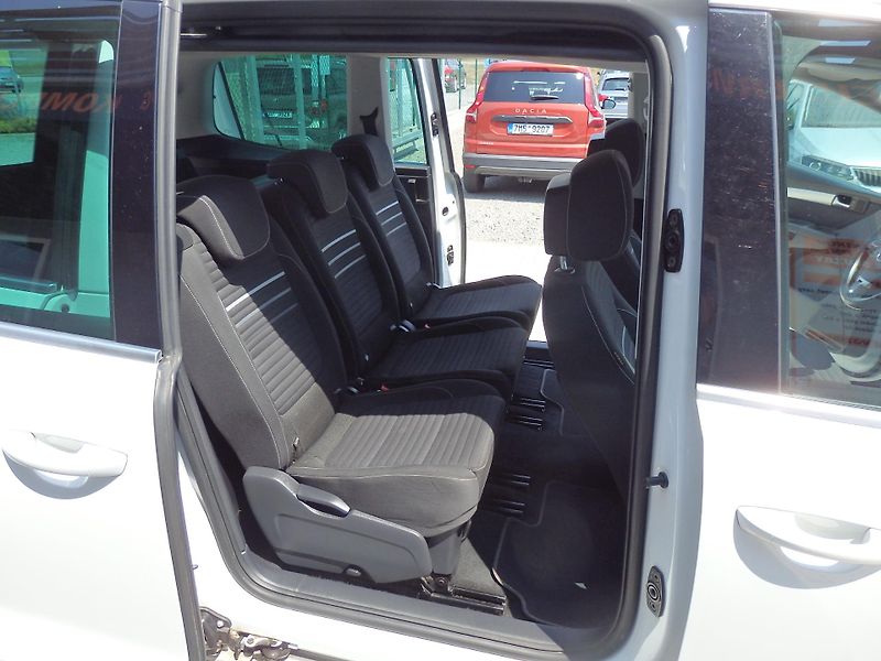 Volkswagen Sharan 2.0 TDI 103kW DSG, DIGI. KLIMA - fotka 14 z 38