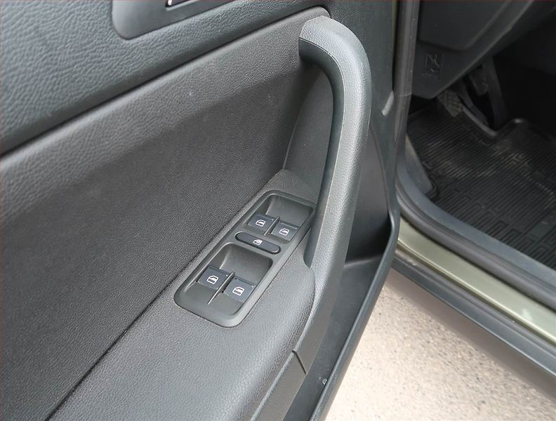 Škoda Yeti (2016) Outdoor 2.0 TDI, 4X4 - fotka 16 z 18